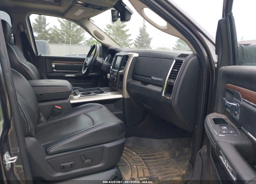 2015 RAM 1500 LAIE VIN: 1C6RR7NT6FS697879