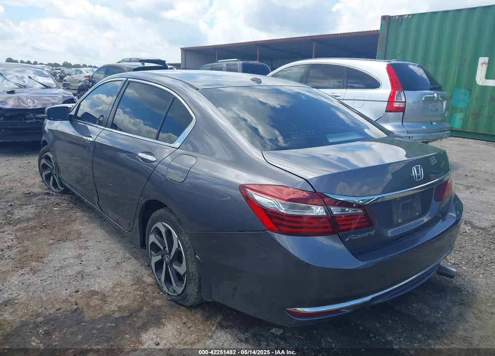 2016 HONDA ACCORD VIN: 1HGCR2F88GA130299