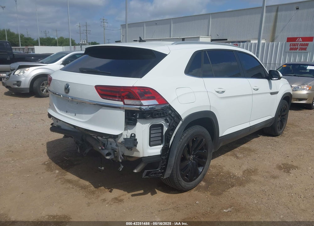 2022 VOLKSWAGEN ATLAS CROSS SPORT VIN: 1V2WE2CA1NC217119