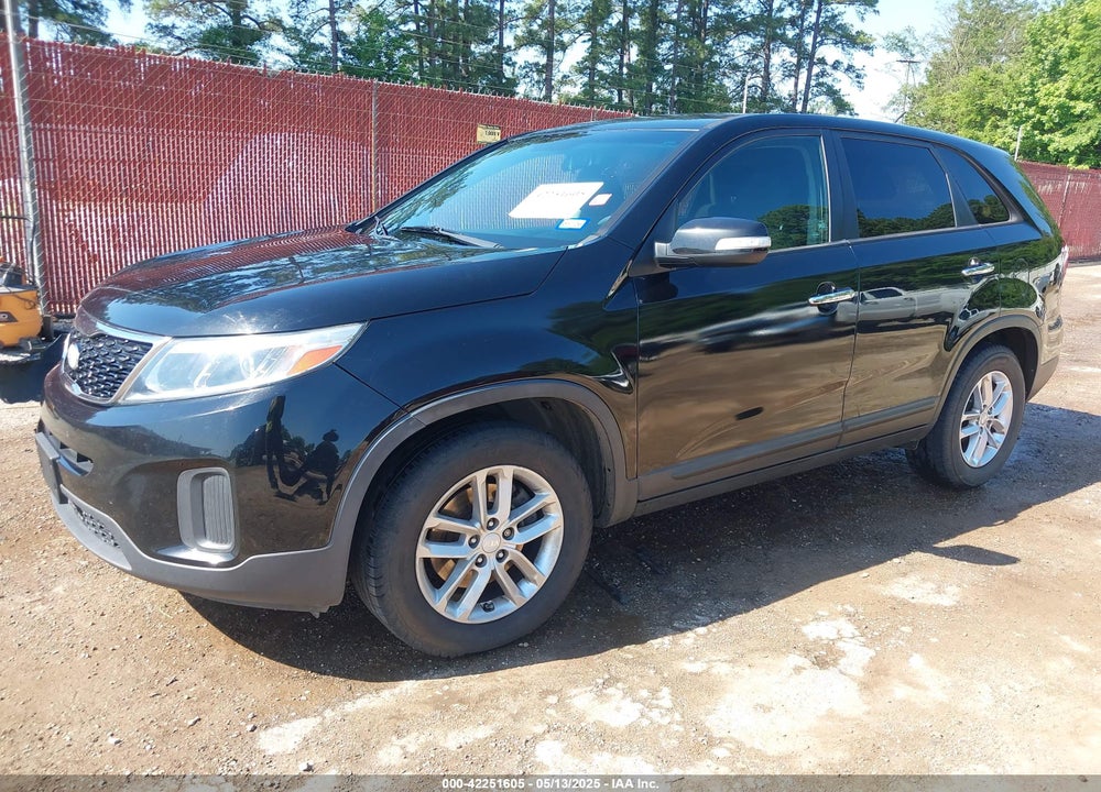 2015 KIA SORENTO VIN: 5XYKT3A66FG579602
