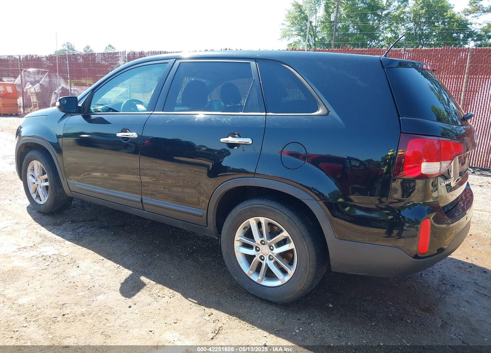 2015 KIA SORENTO VIN: 5XYKT3A66FG579602