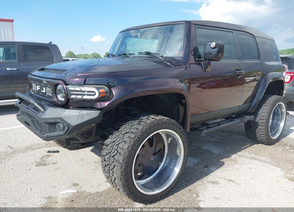 2007 TOYOTA FJ CRUISER VIN: JTEZU11F570005981