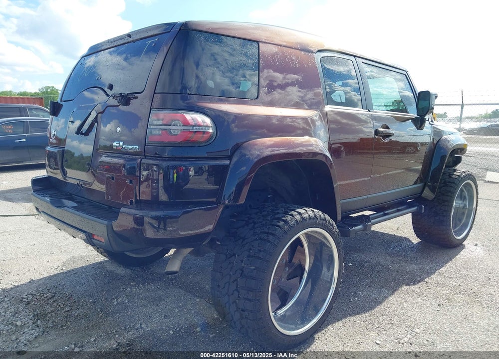 2007 TOYOTA FJ CRUISER VIN: JTEZU11F570005981