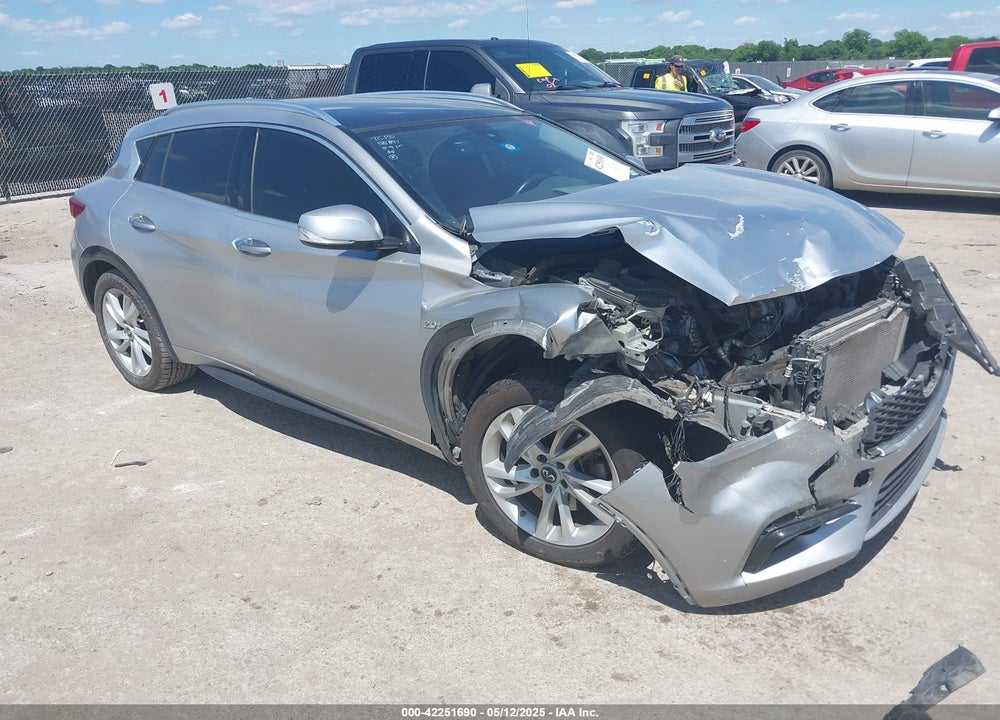 2017 INFINITI QX30 PREMIUM VIN: SJKCH5CP1HA025374