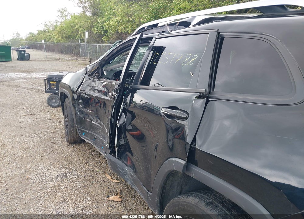 2021 JEEP CHEROKEE LATITUDE FWD VIN: 1C4PJLCB9MD125782