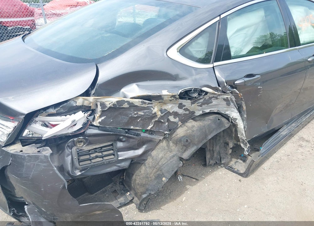 2016 CHRYSLER 200 LIMITED VIN: 1C3CCCAB7GN129957