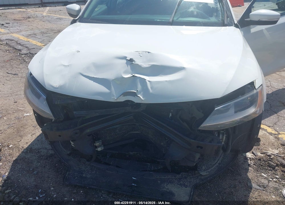 2014 VOLKSWAGEN JETTA VIN: 3VWD17AJ9EM315511