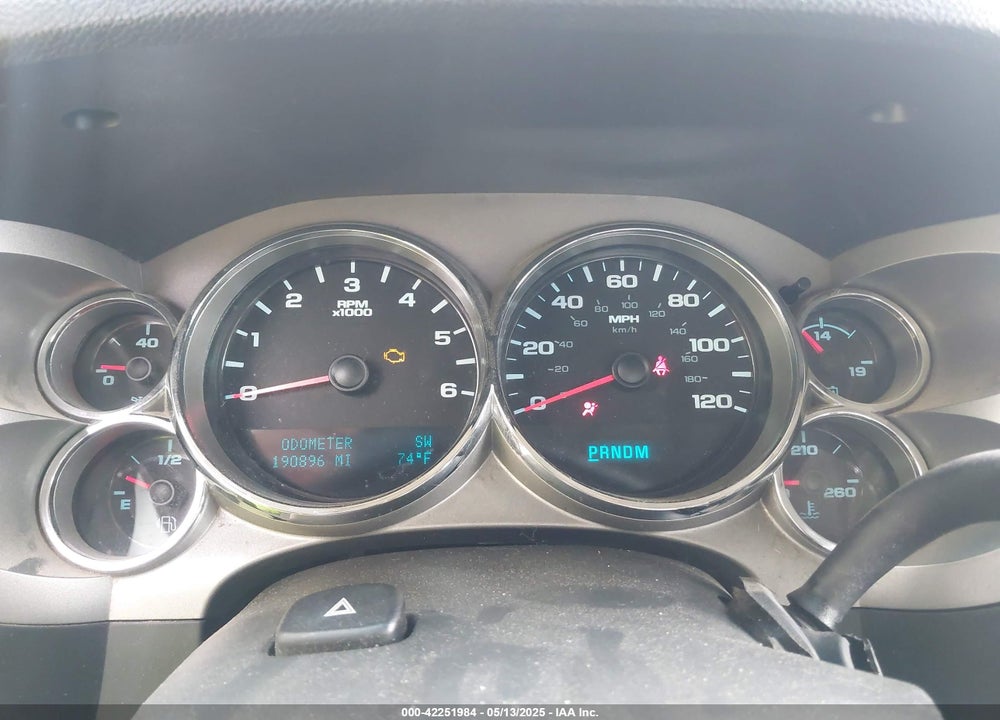 2011 CHEVROLET SILVERADO 1500 LT VIN: 3GCPKSE36BG137658