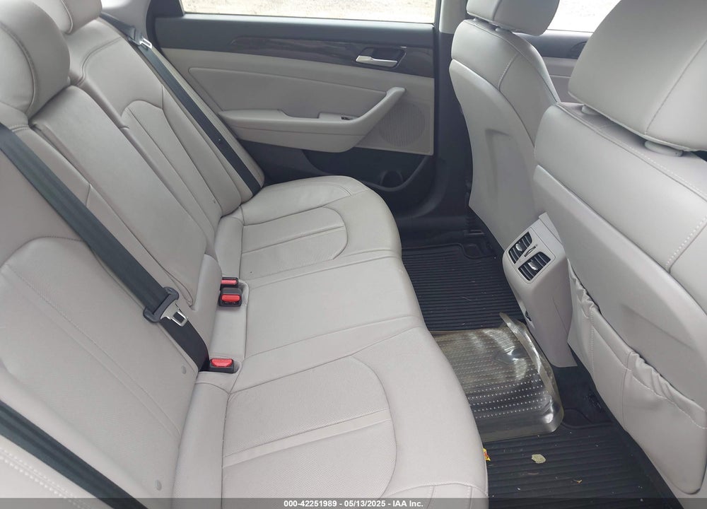 2019 HYUNDAI SONATA VIN: 5NPE34AF3KH758945