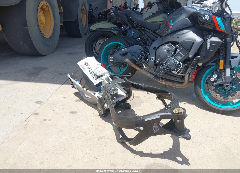 2024 BMW M 1000 RR VIN: WB10P0302R6J64784
