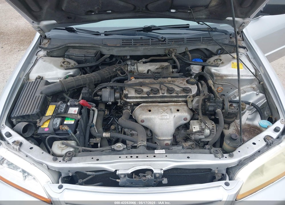 2002 HONDA ACCORD 2.3 VP VIN: 1HGCF86612A091753