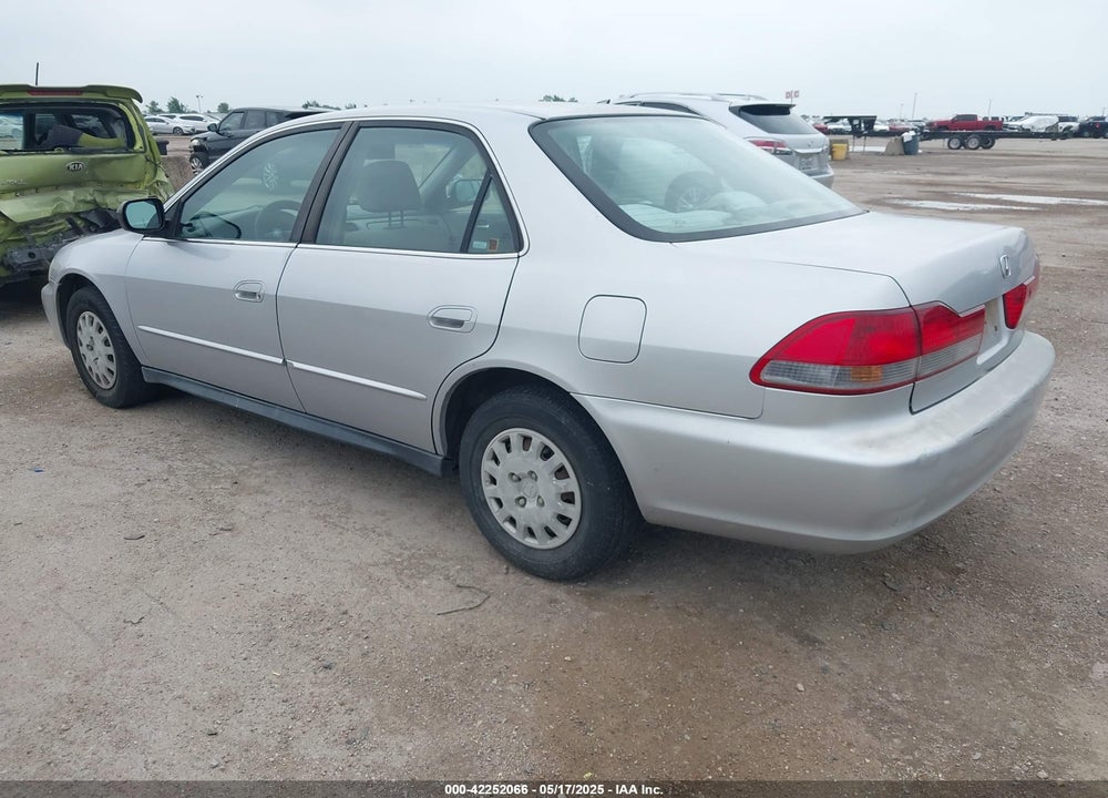2002 HONDA ACCORD 2.3 VP VIN: 1HGCF86612A091753