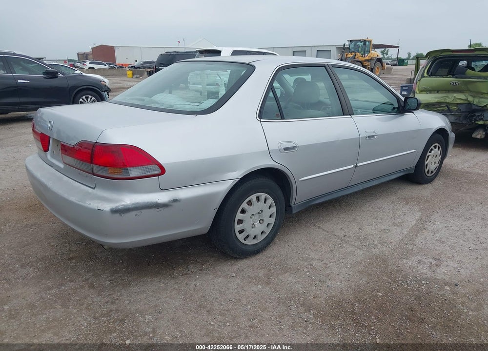2002 HONDA ACCORD 2.3 VP VIN: 1HGCF86612A091753