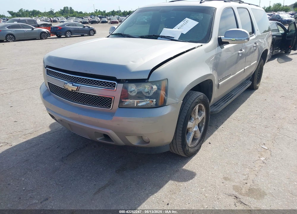 2008 CHEVROLET SUBURBAN VIN: 3GNFC16J88G209055