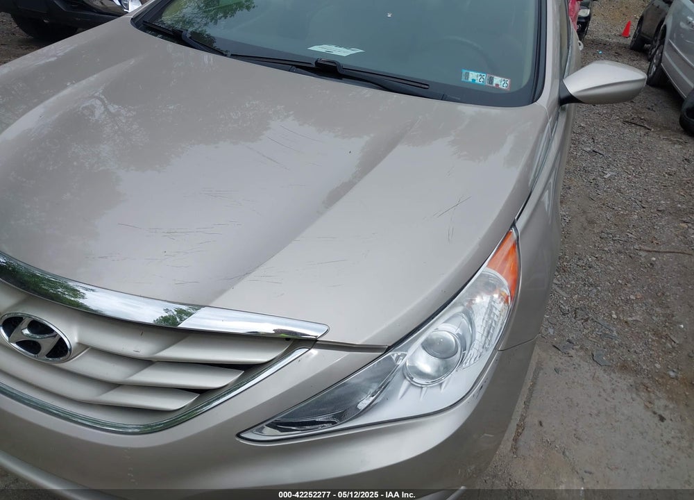 2011 HYUNDAI SONATA VIN: 5NPEB4AC2BH269543