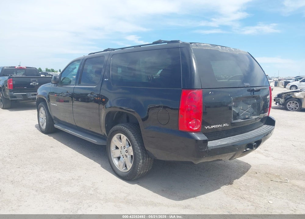 2013 GMC YUKON XL 1500 SLT VIN: 1GKS2KE7XDR308741