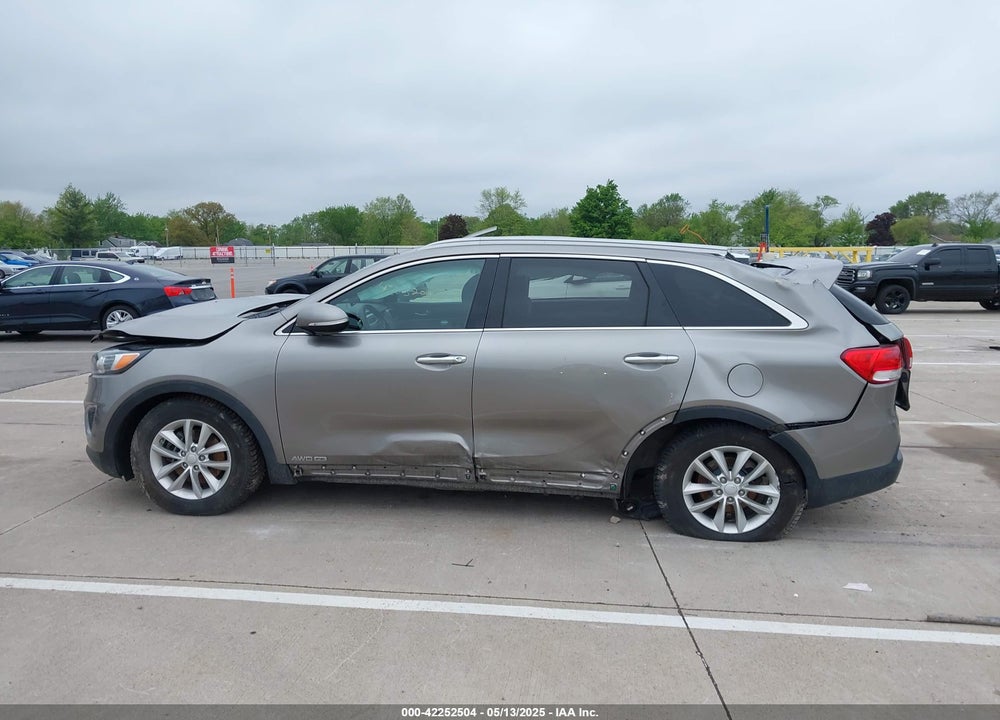 2018 KIA SORENTO VIN: 5XYPGDA53JG370995