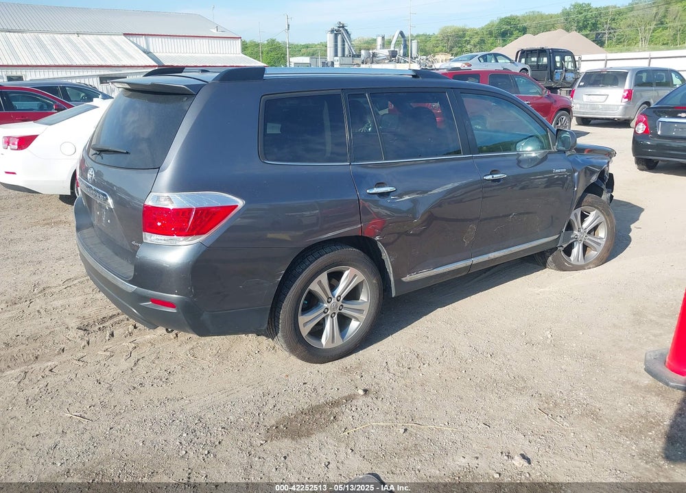 2011 TOYOTA HIGHLANDER LIMITED V6 VIN: 5TDDK3EH7BS068694