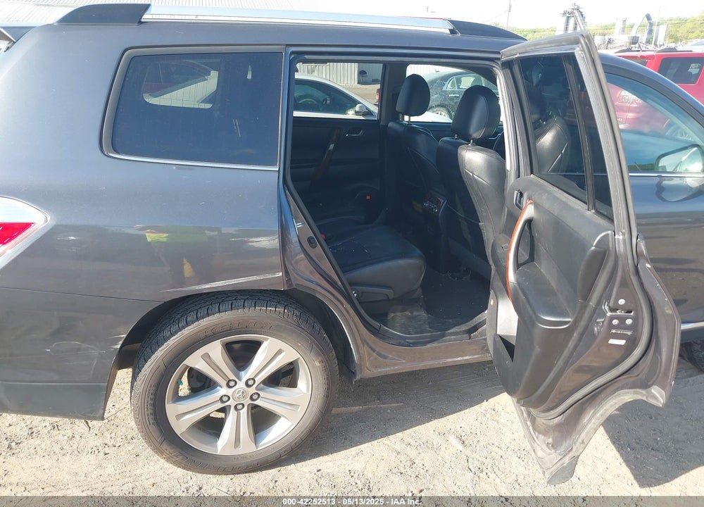 2011 TOYOTA HIGHLANDER LIMITED V6 VIN: 5TDDK3EH7BS068694