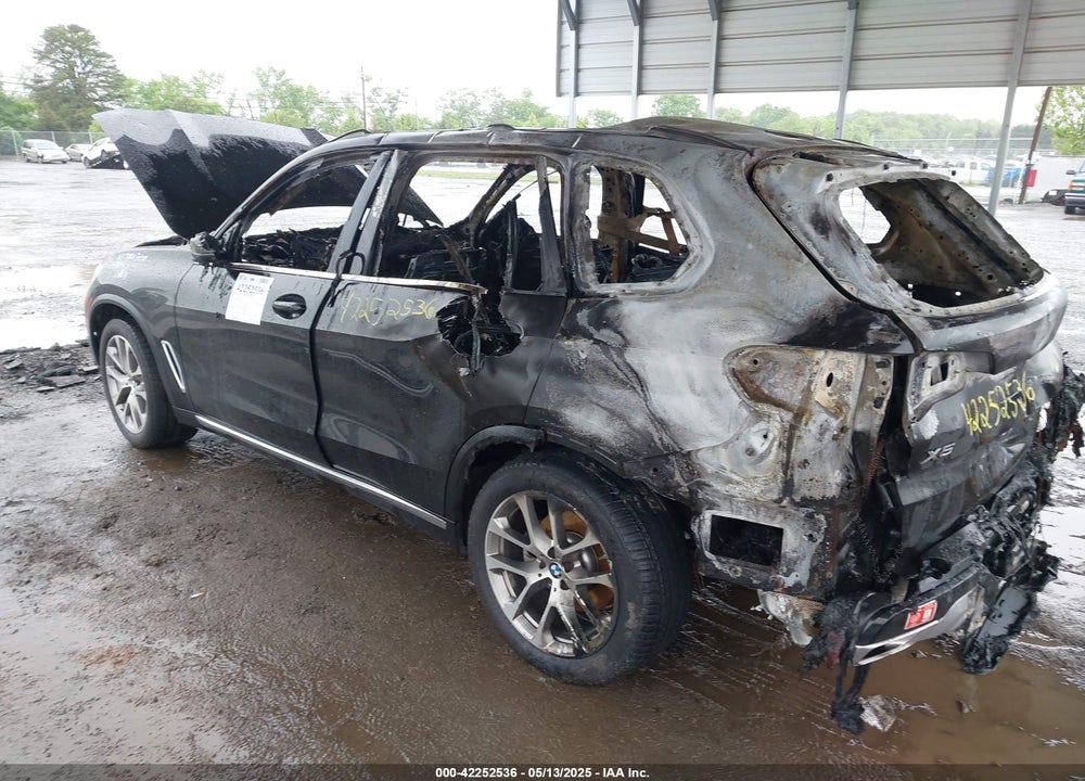 2022 BMW X5 VIN: 5UXCR6C04N9K85076