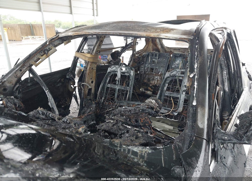 2022 BMW X5 VIN: 5UXCR6C04N9K85076