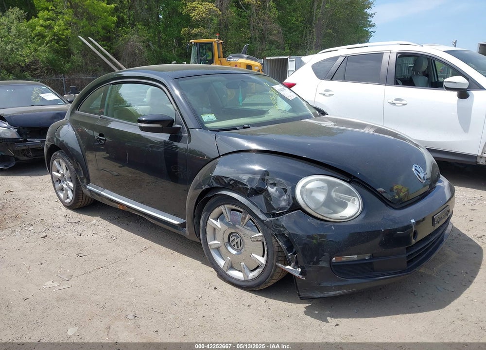 2013 VOLKSWAGEN BEETLE 2.5L VIN: 3VWJP7AT4DM601882