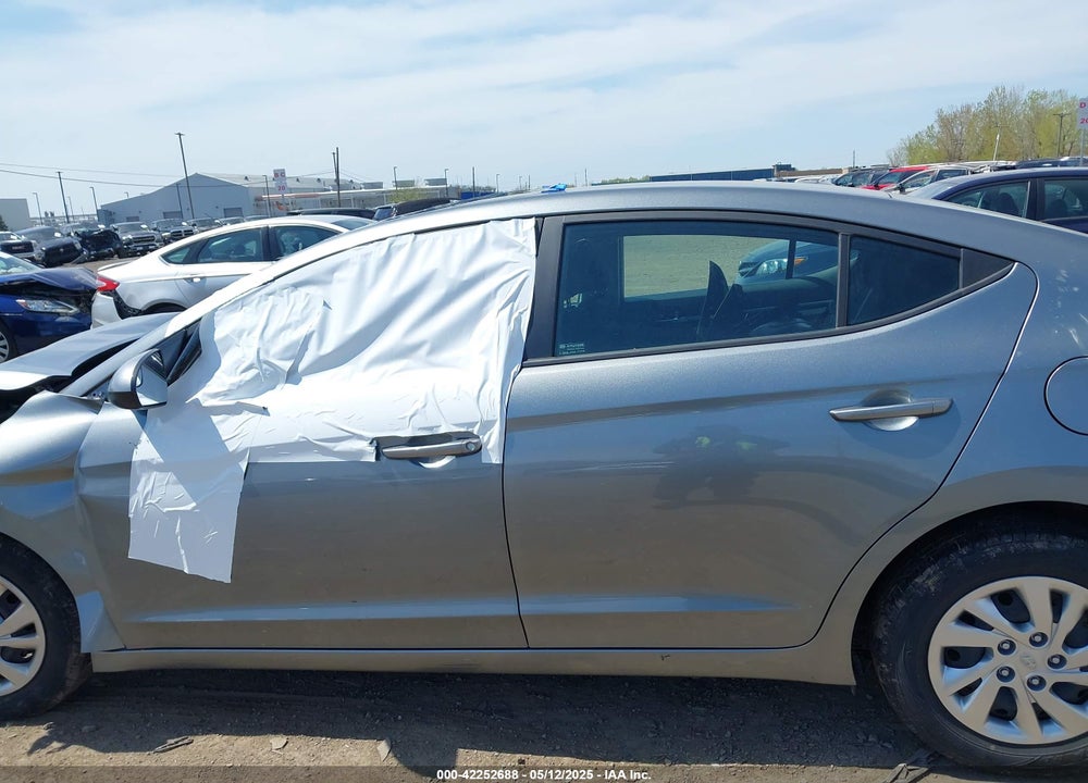 2019 HYUNDAI ELANTRA VIN: KMHD74LF1KU777590