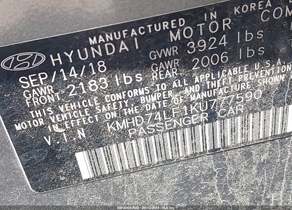 2019 HYUNDAI ELANTRA VIN: KMHD74LF1KU777590