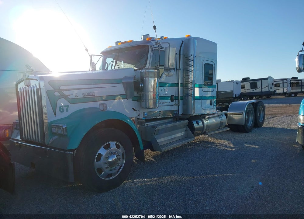 2019 KENWORTH W900 VIN: 1XKWD49X6KJ299873