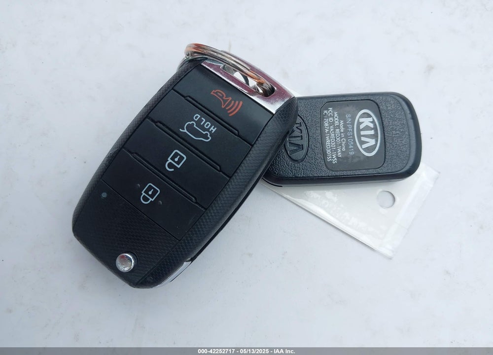 2020 KIA SORENTO 2.4L LX VIN: 5XYPGDA38LG644919