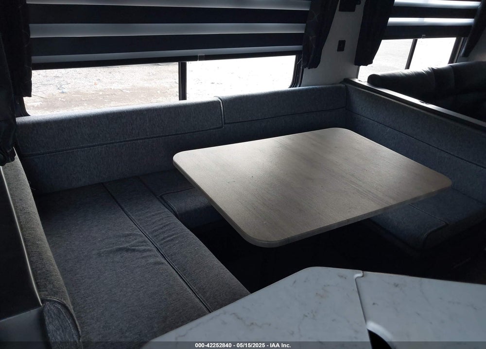 2022 FOREST RIVER OTHER VIN: 4X4TCKB23NX157061