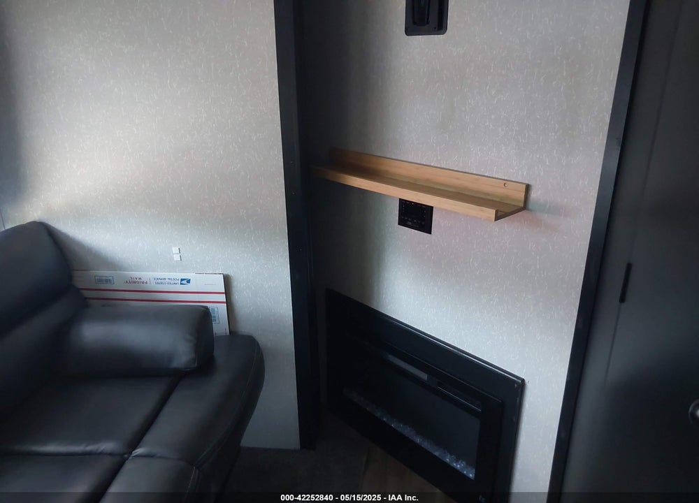 2022 FOREST RIVER OTHER VIN: 4X4TCKB23NX157061