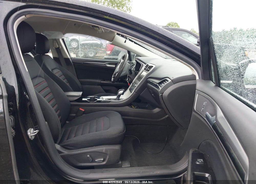 2016 FORD FUSION SE VIN: 3FA6P0H72GR242831