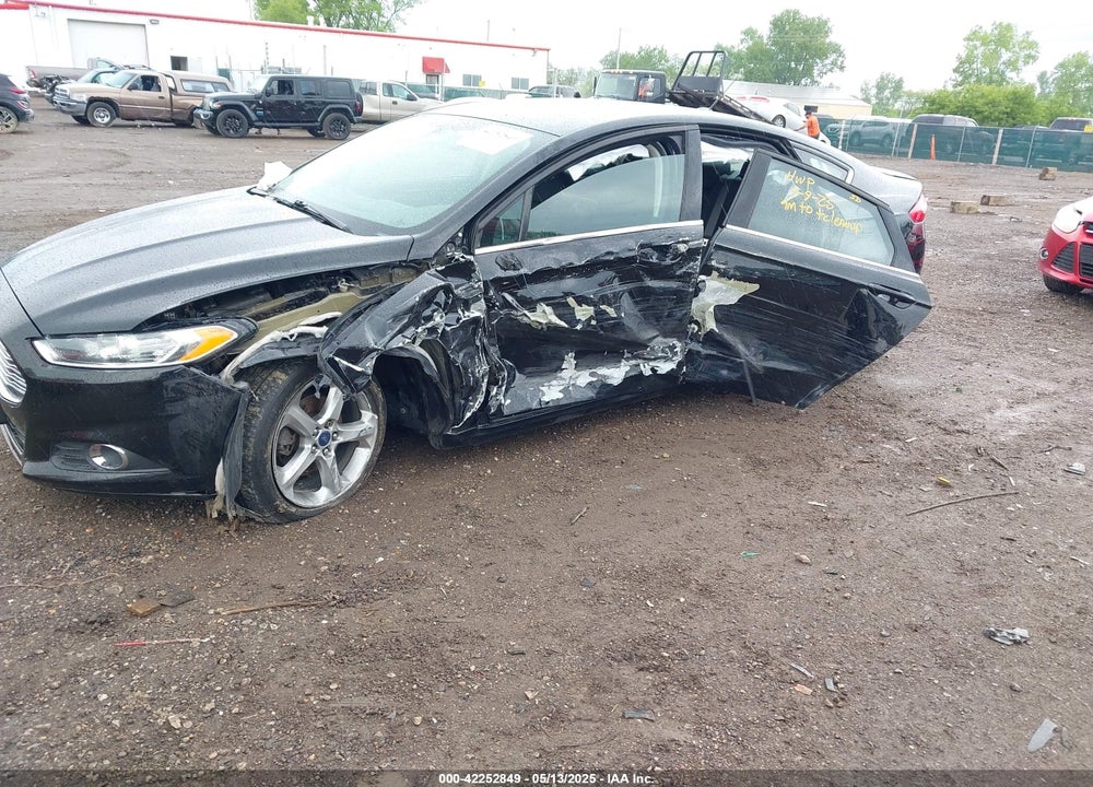 2016 FORD FUSION SE VIN: 3FA6P0H72GR242831
