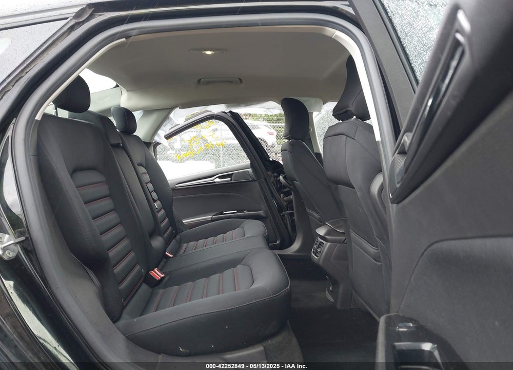 2016 FORD FUSION SE VIN: 3FA6P0H72GR242831