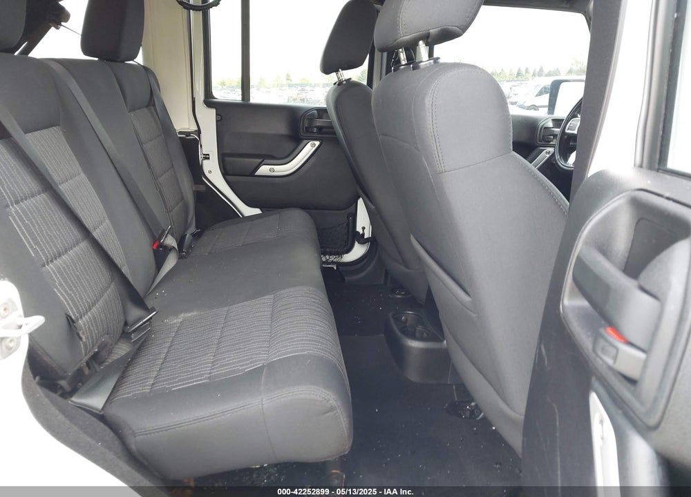 2011 JEEP WRANGLER UNLIMITED VIN: 1J4BA5H1XBL592843