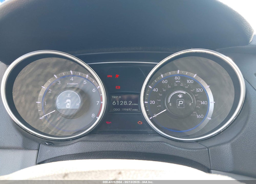 2011 HYUNDAI SONATA VIN: 5NPEB4AC6BH194989