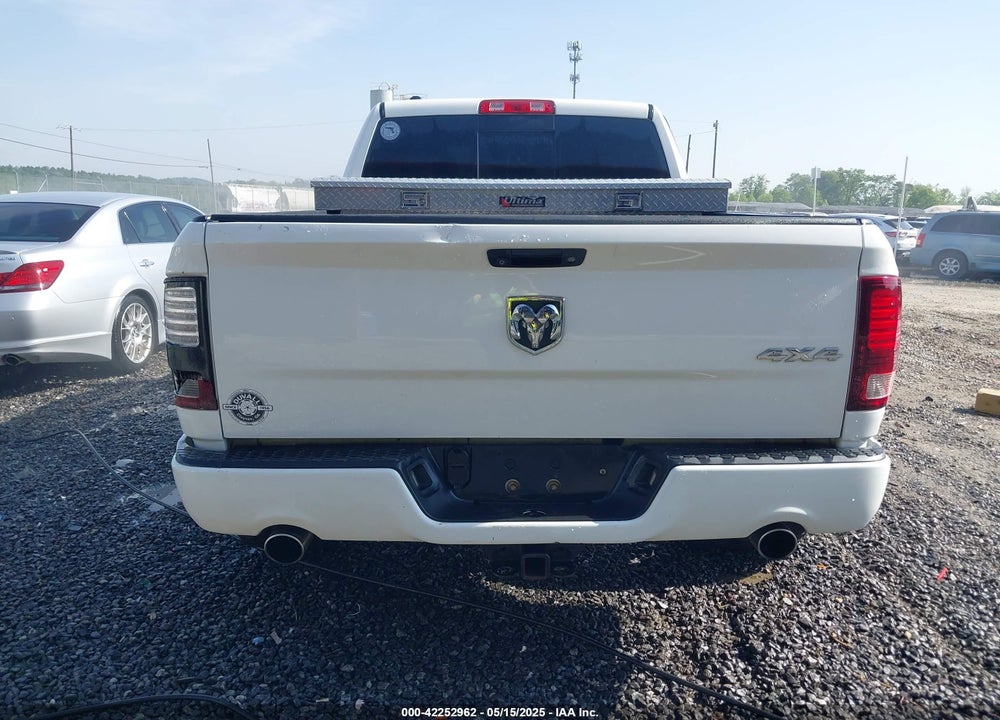 2014 RAM 1500 VIN: 1C6RR7UT2ES443487