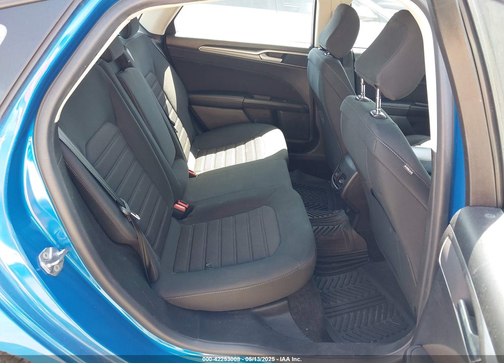 2020 FORD FUSION VIN: 3FA6P0HD8LR135668