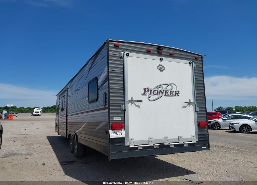 2017 HEARTLAND PIONEER VIN: 5SFPB3327HE332729