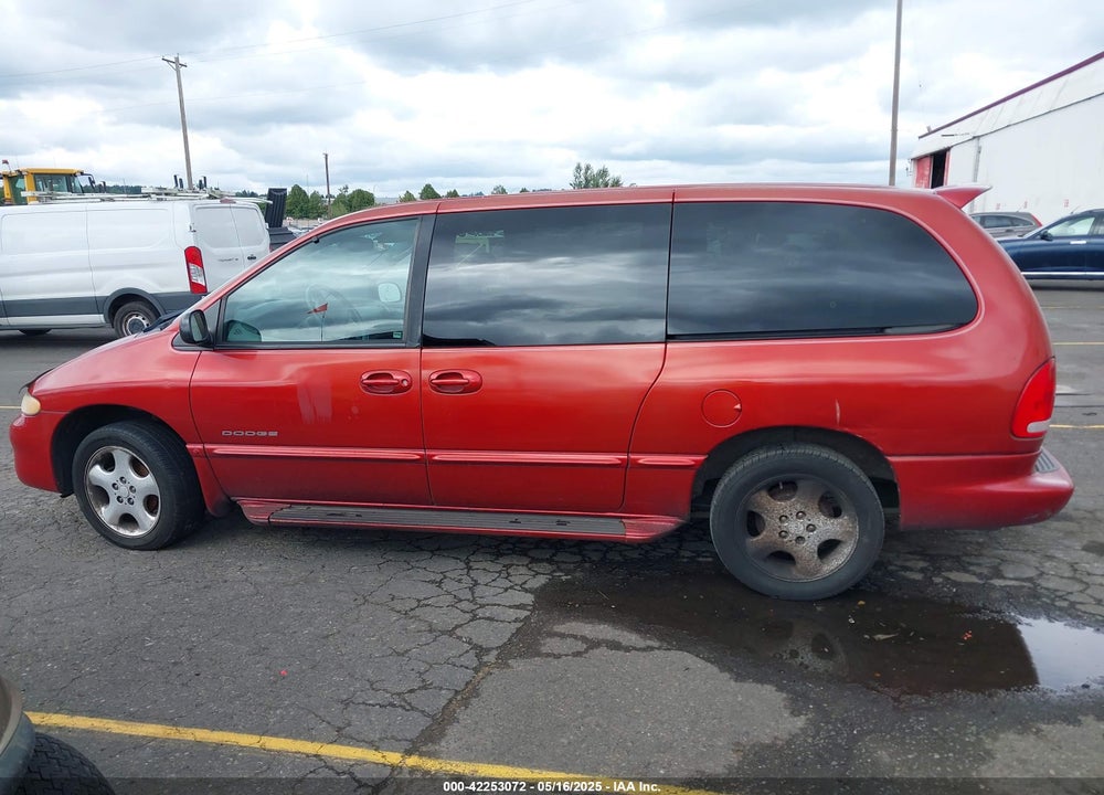 2000 DODGE GRAND CARAVAN ES VIN: 1B4GP74L5YB705834