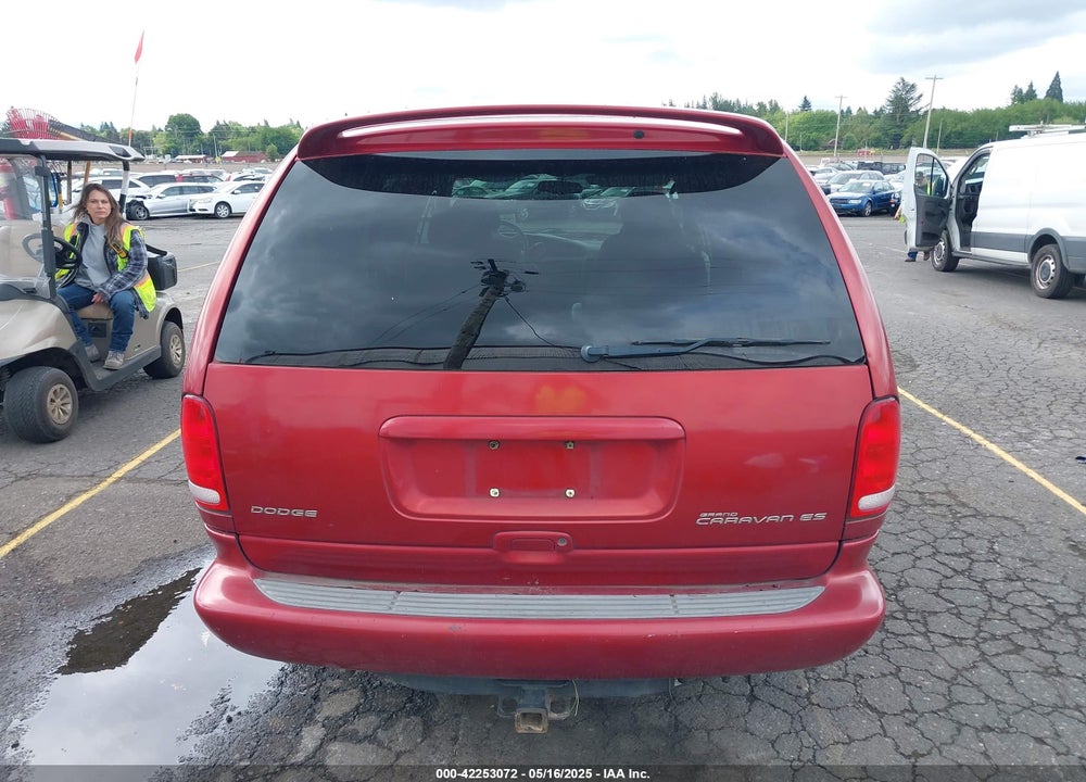 2000 DODGE GRAND CARAVAN ES VIN: 1B4GP74L5YB705834