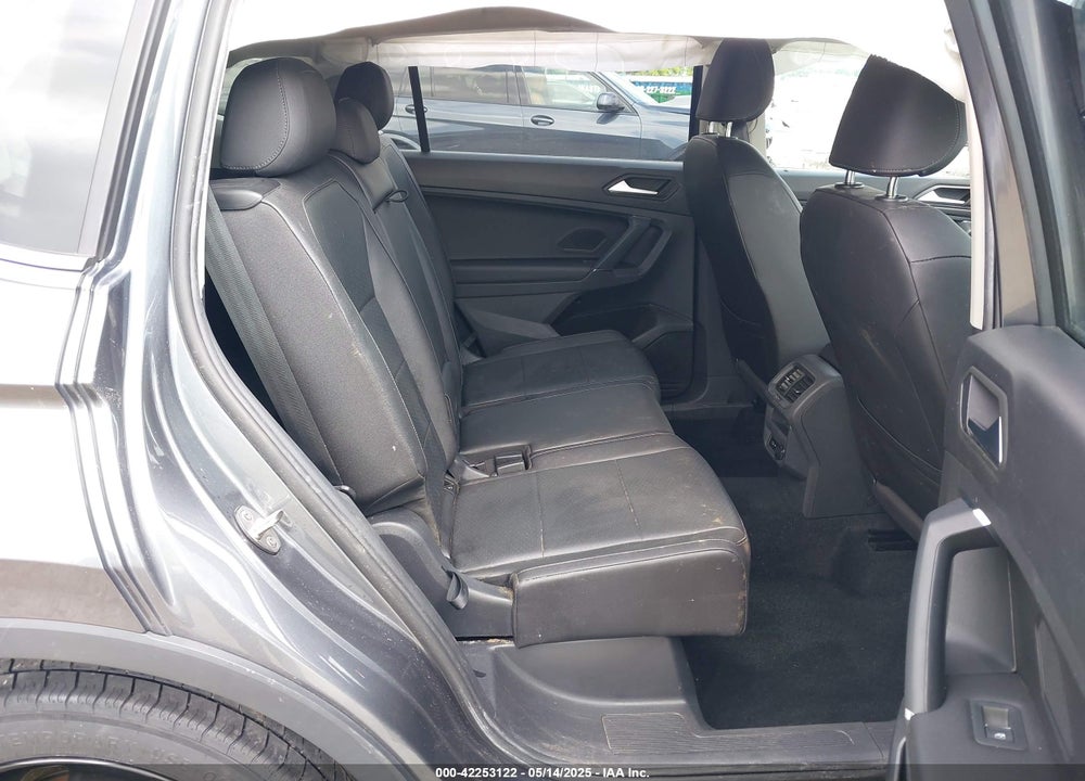2020 VOLKSWAGEN TIGUAN VIN: 3VV2B7AX5LM142418