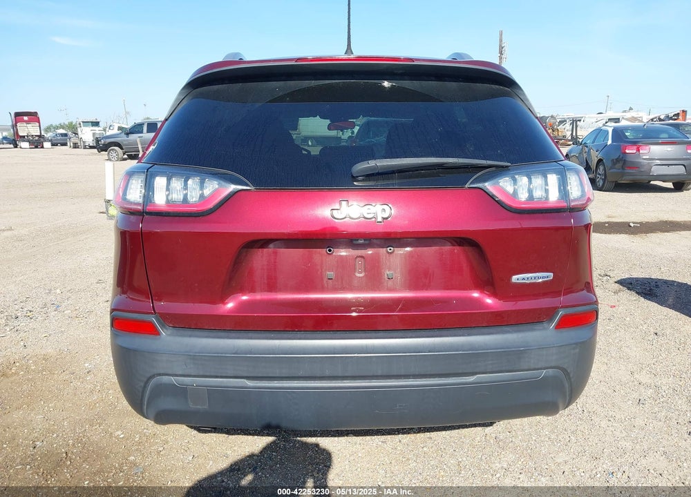 2019 JEEP CHEROKEE LATITUDE FWD VIN: 1C4PJLCB2KD129024