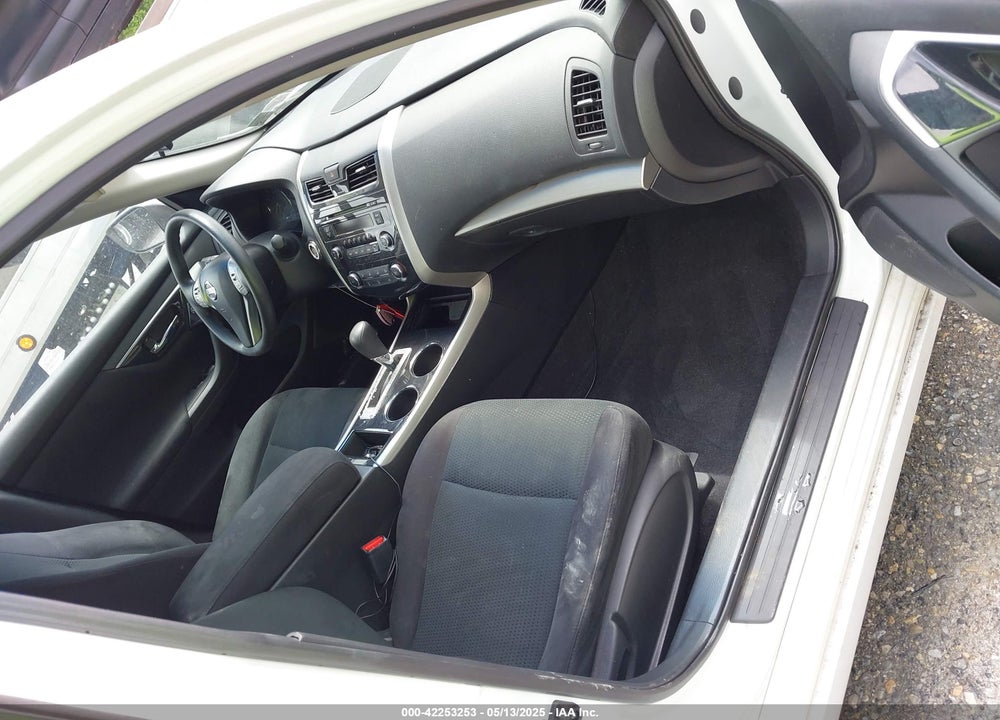 2014 NISSAN ALTIMA VIN: 1N4AL3AP7EN389325