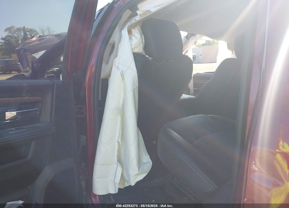 2017 RAM 1500 VIN: 1C6RR7VT1HS844497