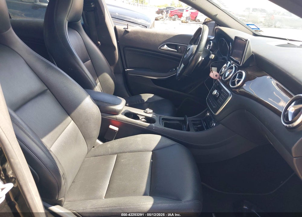 2014 MERCEDES-BENZ CLA 250 VIN: WDDSJ4EB9EN152673