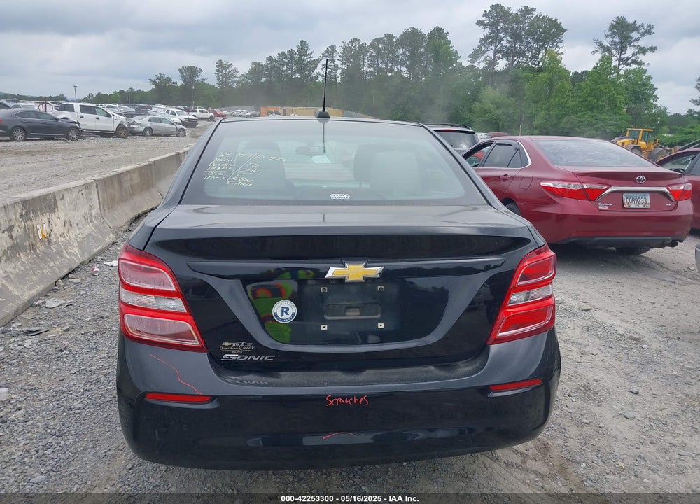 2018 CHEVROLET SONIC VIN: 1G1JB5SH9J4126214