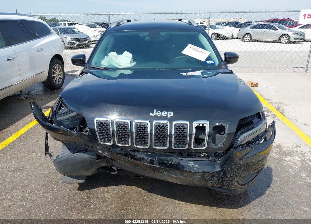 2019 JEEP CHEROKEE LATITUDE PLUS FWD VIN: 1C4PJLLB1KD154206