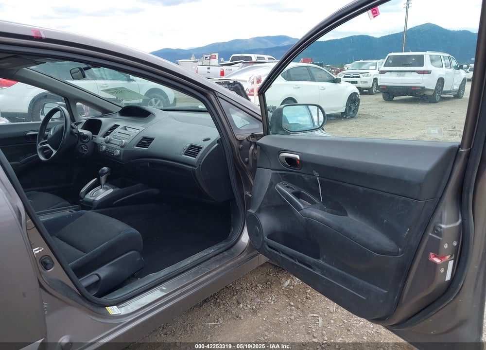 2010 HONDA CIVIC VIN: 19XFA1F68AE074543